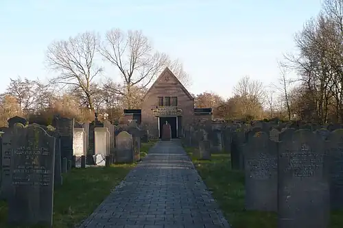 De Joodse begraafplaats een gemeentelijk monument