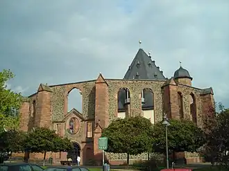 De ruïne van de Waalse kerk