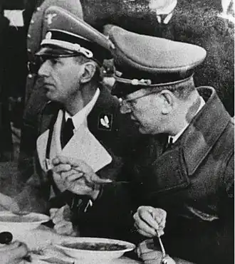 Links: Hans Fischböck