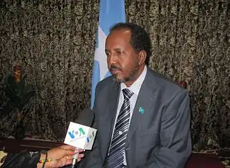 Hassan Sheikh Mohamud tijdens een gesprek met de pers. Hij werd op 10 september verkozen en op 16 september 2012 aangesteld als president van Somalië.