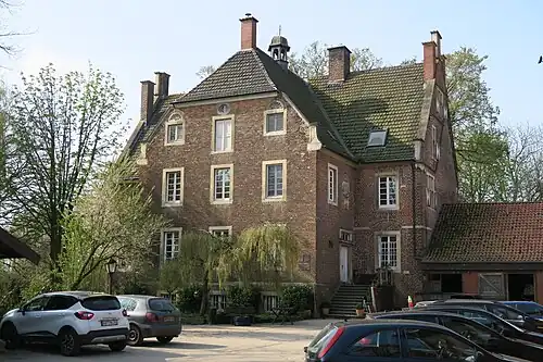 V.m. kasteel Haus Küchen