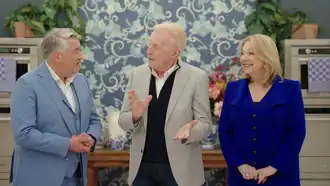 Robèrt van Beckhoven en Janny van der Heijden zijn sinds het begin juryleden. Sinds seizoen 4 is de presentatie in handen van André van Duin.