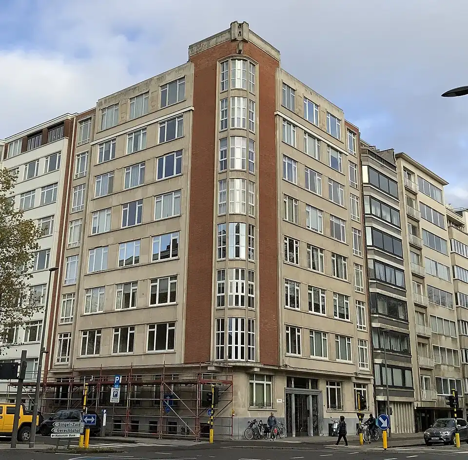 Flatgebouw ‘Helvetica’ gebouwd tussen 1935-36