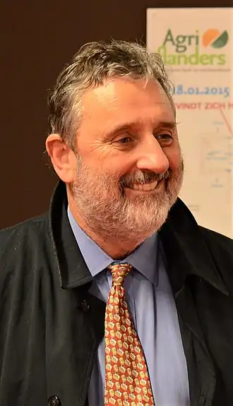 Henne Schuwer (2015)