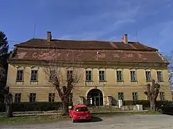 het buiten gebruik zijnde bisschoppelijk paleis