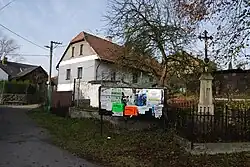 Huis naast het gemeentehuis (2009)