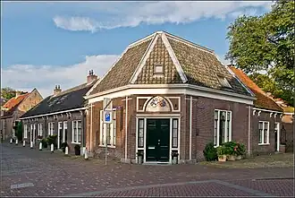 Het hofje Van Paling en Van Foreest aan de Geest in Alkmaar