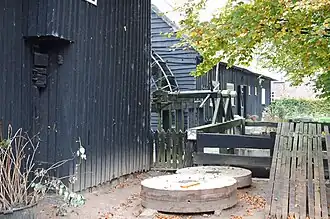 Het rad van de watermolen