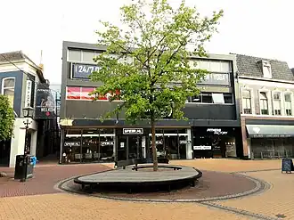 Het voormalige hotel Somer en warenhuis Thomas in 2023