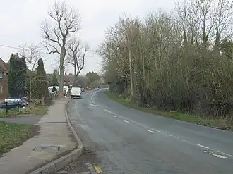 Hunnington. De B4551 in de richting van Halesowen