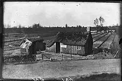 Hutten in Zwaagwesteinde (ongedateerde foto)