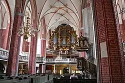 Kerkschip naar westen