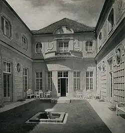 Neues Kurhaus, hofzijde