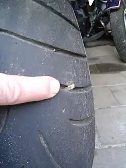 Tip: ziet u dit onderweg en de band is nog niet leeg: laat zitten!