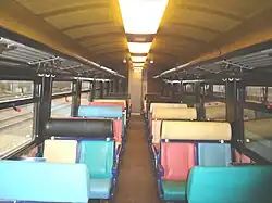 Interieur van treinstel 4023 (2e klas)