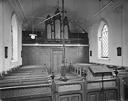 Interieur met orgel (1959)