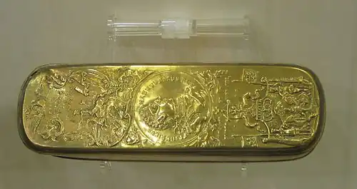 18e-eeuwse tabakdoos in het Stadtmuseum