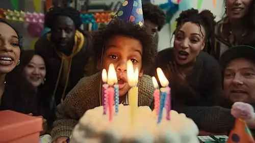 It Takes a Village to Raise a Child - ZWART 5 Jaar