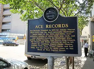 Markeerbord van Ace Records aan de Mississippi Blues Trail