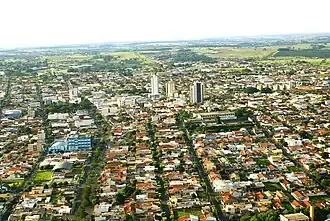 Uitzicht op Jales van boven gezien