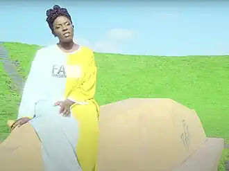 Janice Deulstill uit de film The Fauxmosapiens (2018)Maison the Faux