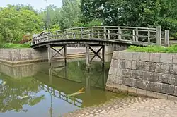 Keienstrand met koivissen in Japanse Tuin Hasselt