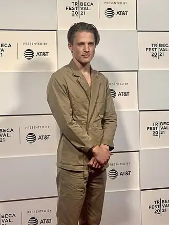 Brauers bij de wereldpremière van ‘Do Not Hesitate’ op Tribeca Film Festival, New York. (2021)