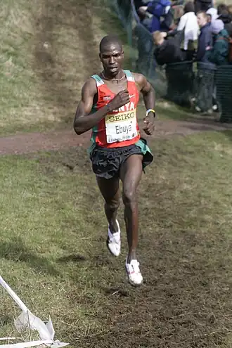 Joseph Ebuya tijdens de WK Cross 2008 in Edinburgh