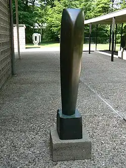 Barbara Hepworth, Single Form (Eikon), 1966