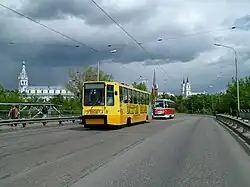 Trams van de types KTM-8 en KTM-5; 2004.
