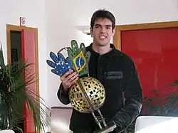 Kaká met de Samba Gold 2008 op Milanello