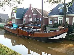 Spitse praam "Familietrouw" voor het museum