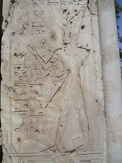 Thoetmosis IV afgebeeld op de kapelKarnak