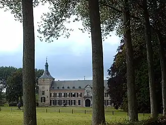 Voorzijde van het kasteel