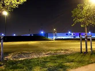 Het Eco-Power Stadium bij nacht