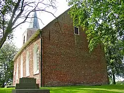 Het romaanse kerkje van Eenum
