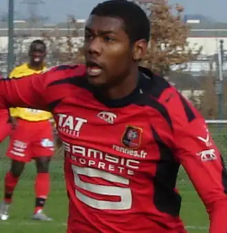 Théophile-Catherine spelend voor Stade Rennais in 2010.