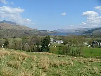 Loch Tay, Killin met Ben Lawers aan de linkerkant.