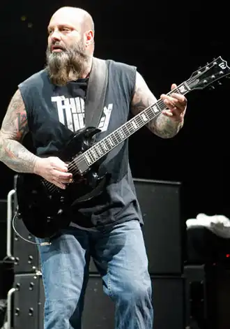 Kirk Windstein, hier met de band Down, in 2009