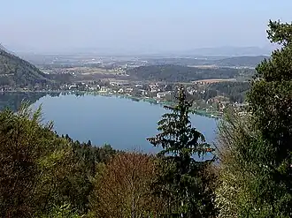 De Klopeiner See vanaf de Georgiberg