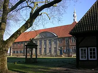 Frenswegen, voorzijde klooster