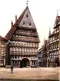 Het Knochenhaueramtshaus uit  1529 op de Marktplatz (ca.1900)