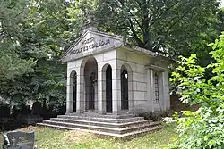 Grafmunument op de begraafplaatsvan Sint-Rosalia.