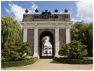 Koepoort vanaf de stadszijde gezien.