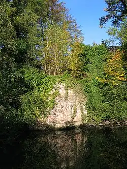 Restant van de oude burcht (27 okt 2005)