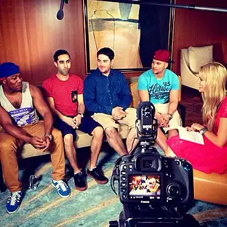 Van links naar rechts: DJ Locksmith, Amir Amor, Piers Agget en Kesi Dryden tijdens een interview door Kylie Speer in 2013