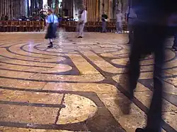 Bestratingslabyrint in de kathedraal van Chartres