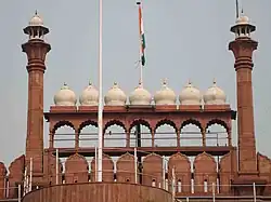 De zeven miniatuur-chhatri's