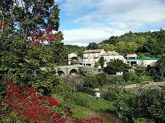 Gezicht op Laurac-en-Vivarais