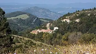 Zicht op het dorp Le Bézu